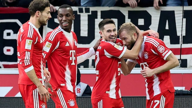 Konrad Laimer (r.) glänzt Woche für Woche im Bayern-Trikot.