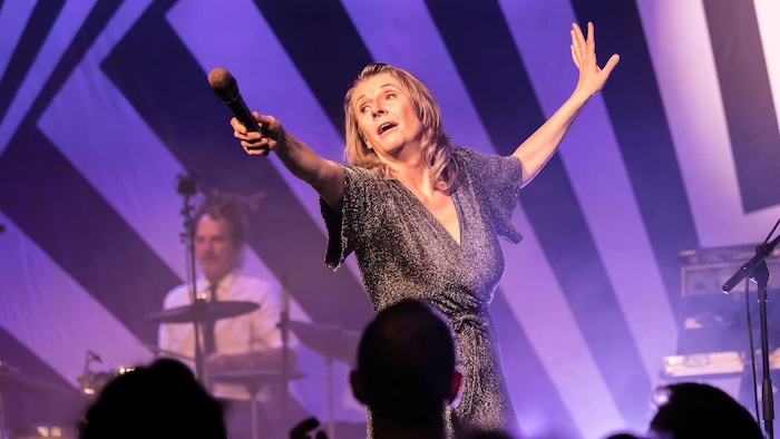 Beim neuen Event #WeAreBurgenland wird Denk singen und Karlich eine Lesung halten.