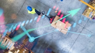 Krone KREATIV/Halfpoint, iamchamp – stock.adobe.com Preise ändern sich online immer schneller, Vergleiche werden damit auch für Kunden aus dem ...