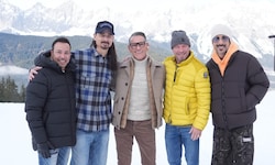 Spaß im steirischen Schnee: Howie, Kevin, Veranstalter Klaus Leutgeb, Brian und AJ (v. li.)