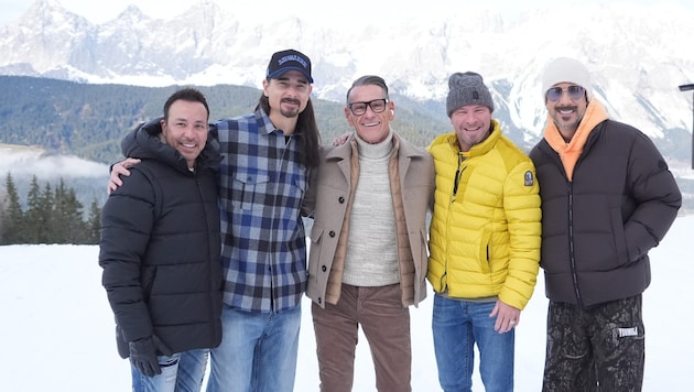 Spaß im steirischen Schnee: Howie, Kevin, Veranstalter Klaus Leutgeb, Brian und AJ (v. li.)