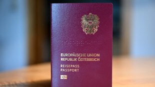 Ist man Staatsbürger, kann ein Reisepass beantragt werden. Der österreichische Pass zählt ...