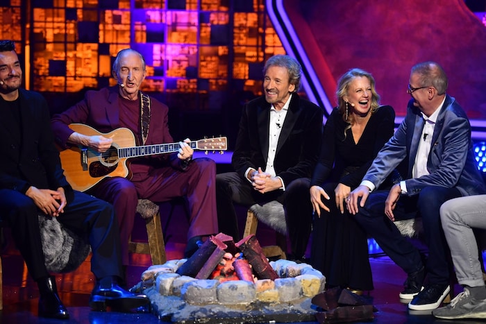 Thomas Gottschalk wurde am Samstagabend gebührend gefeiert und mit einem Ständchen von Mike ...