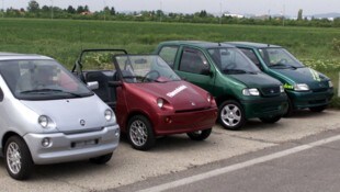 Mopedautos dürfen auch schon 15-Jährige lenken, wenn sie einen Mopedführerschein besitzen.