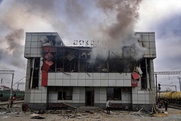 Bei einem der schwersten Luftangriffe seit Kriegsbeginn wurde in der Nacht auf Samstag der ...