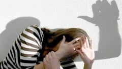 Das Thema Gewalt an Frauen sorgte im Tiroler Landtag für hitzige Debatten.