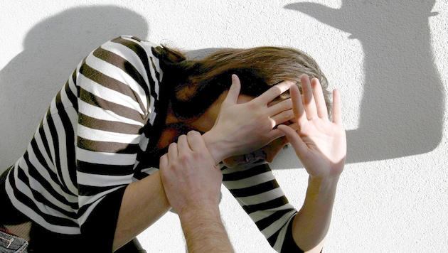 Es waren nicht nur Schläge, auch mit heißem Wasser wurde die Frau übergossen.