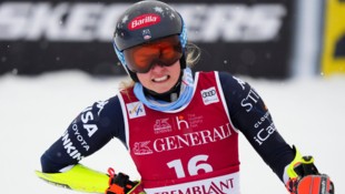 Mit dieser Szene löste Mikaela Shiffrin am Samstag Sorgen bei ihren Fans aus.