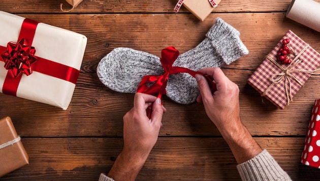 Flauschige Socken sind ein beliebtes Geschenk für Menschen mit schweren Erkrankungen wie Krebs.