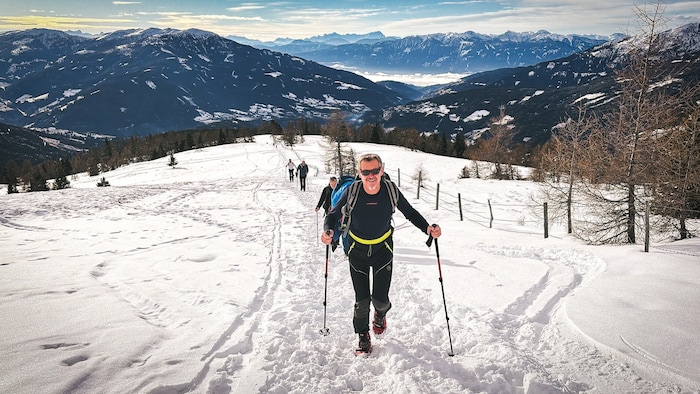Von der Frido-Kordon-Hütte ging es zu Fuß, mit Schneeschuhen oder Tourenskiern hinauf auf das ...