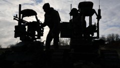 Die Armee versuchte Befürchtungen vor einem Verlust des Nachschubwegs zu dämpfen.