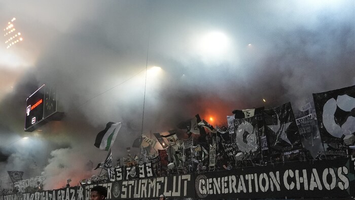 Die Nordkurve war wieder in Bestform.