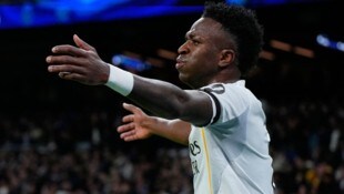 Vinicius Junior versteht die Welt nicht mehr.