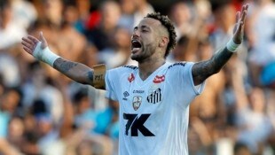 Neymar jubelt über den Klassenerhalt und hofft noch auf ein „Leiberl“ für die WM 2026.