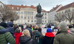 Schlusskundgebung am Freiheitsplatz