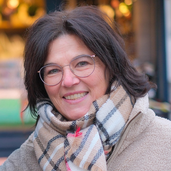 Edith Necker (53, Linz) „Wir kaufen jedes Jahr zwei Nordmanntannen – für uns und unsere Tochter. ...