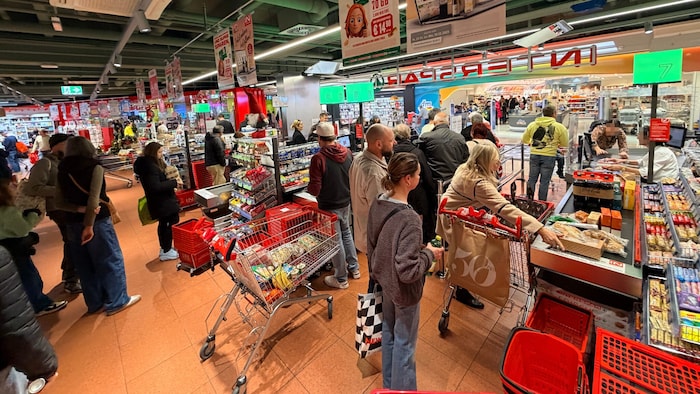 Im Interspar im DEZ herrschte reges Treiben.