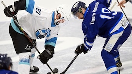 Lukas Kampitsch (re.) und Paternion behielten gegen Lendhafen mit Philipp Waldner die Oberhand.