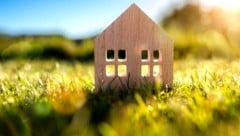 Wird wegen der immer größer werdenden Budgetnöte die Grundsteuer nun nach 40 Jahren angetastet?