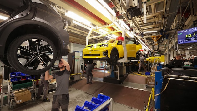 Künftig werden einige Renault- und Ford-Modelle vom selben Band laufen – der Renault 5 wird ...