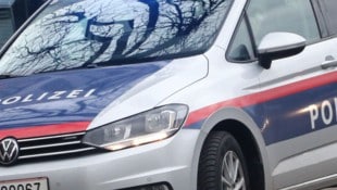 Zu einem Alko-Unfall wurde die Polizei gerufen. 
