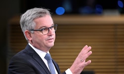 Magnus Brunner sieht nicht ein, dass sich Ungarn nicht an die neuen Beschlüsse zu Asylverfahren ...