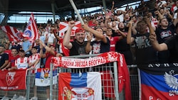 2021 gastierten rund 500 Fans von Roter Stern Belgrad bei einem Freundschaftsspiel in Liebenau. ...