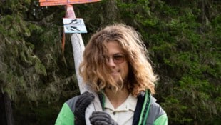ANDREAS HOLLINGER Raphael Hohl ist einer von zwei jungen Männern, die im Nationalpark Gesäuse gerade ein ...