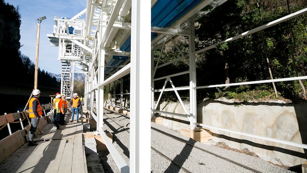 Nach einem dreimonatigen Baustopp kann in der Felsenau wieder gearbeitet werden.