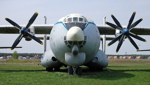 Antonow An-22 ist im Norden Russlands abgestürzt. Alle sieben Insassen kamen dabei vermutlich ...