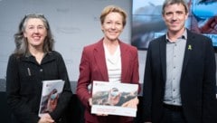 Gemeindepsychiater Raoul Borbé (mit Alexandra Kargl und Martina Rüscher) half beim Erstellen der ...