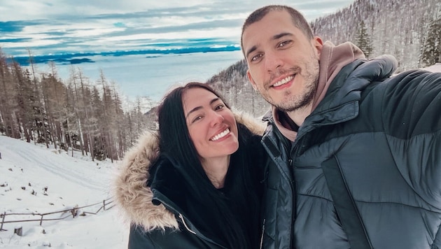 Luan Weber sucht mit seiner Camila beim Weihnachtsmarkt auf der Petzen das Christkind.