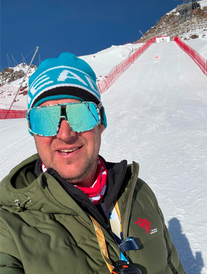 Pierre Egger ist in St. Moritz als Technischer Delegierter der FIS vor Ort – bei Topbedingungen.