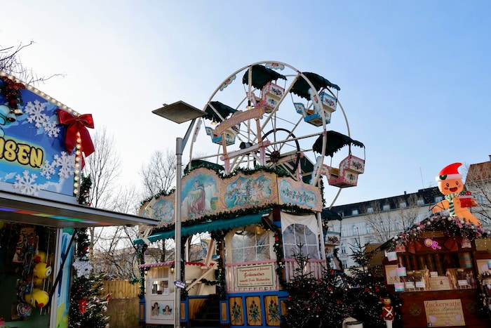 Eine fünfminütige Fahrt am Riesenrad in der Kleinen Neutorgasse kostet 4,50 Euro.