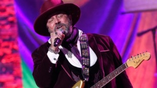 Raul Malo, der Frontmann und Mitbegründer der Country-Rock-Band „The Mavericks“ war bekannt für ...