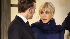 Brigitte Macron mit ihrem Präsidentengatten Emmanuel Macron