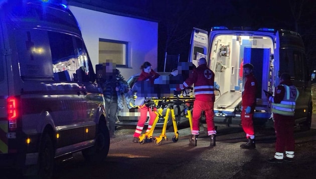 Die Rettung war gleich mit mehreren Fahrzeugen ausgerückt.