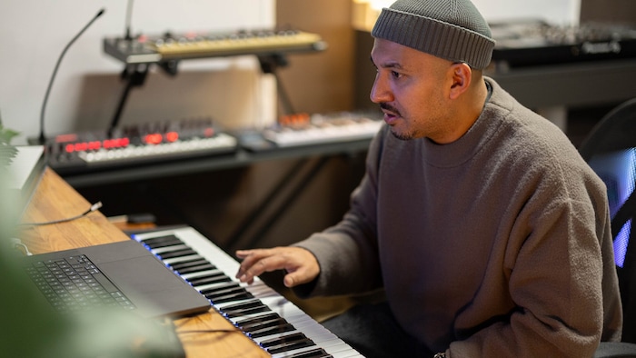 Rap war gestern: Im Studio im Wiener Souncube im Gasometer etnstehen nun die neuen House-Hits.