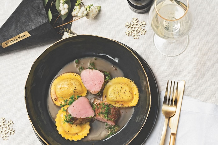 Mit dem Fleischvorbestellserviece können Kunden bequem ihr Lieblingsstück für die Festtage ...