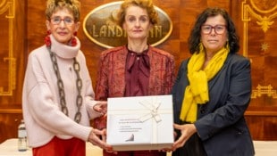 Drei Frauen in Schlüsselpositionen haben sich zusammengeschlossen