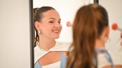 Sandra Hesch: Authentischer Pop‑Sound mit starken Texten zu Herzschmerz, Empowerment und ...