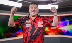 Mensur Suljovic fühlt sich derzeit auf der WM-Bühne sehr wohl.