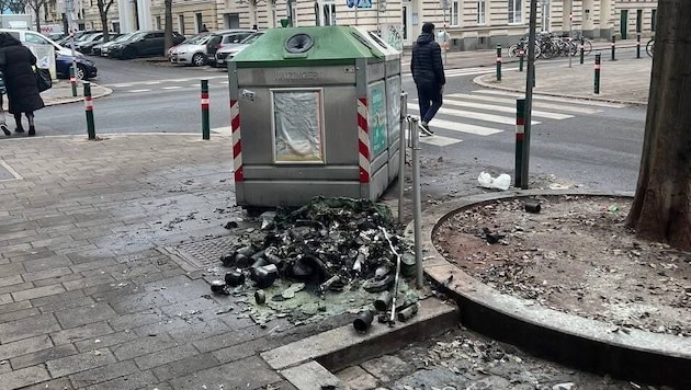Von der gelben Tonne – in der Dosen und Plastik gesammelt werden – sind nur mehr verkohlte Reste ...