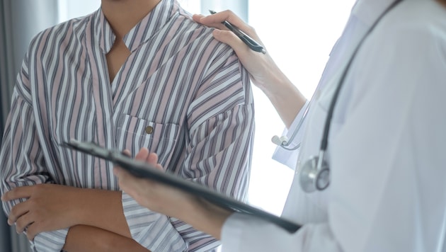 Bei Frauen wird am häufigsten Brustkrebs festgestellt, bei Männern ist es Prostatakrebs.