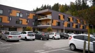 Klemens Fellner Zum Brand kam es im zweiten Stock des Seniorenheims Vöcklabruck.