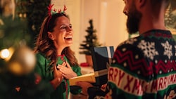 Jedes Geschenk enthält eine bewusste oder unbewusste Botschaft. Welche senden Sie heuer an Ihre ...