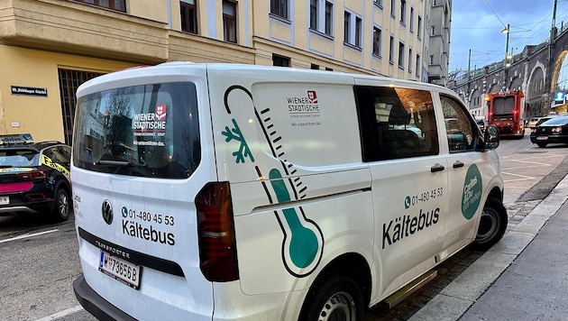 Versorgt Obdachlose in Wien mit Decken und Kleidung – der Kältebus der Caritas