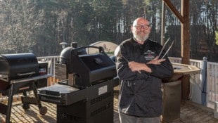 Alois Durlacher ist der Gründer des Grillvereins und der Grillschule Steirergluat in ...