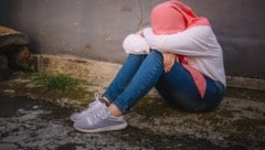 Sie könne ihren Peiniger nicht anschauen, schluchzte die 20-Jährige (Symbolbild).