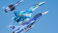 An Bord einer F-16 schoss ein ukrainischer Pilot eine russische Su-35 ab. 